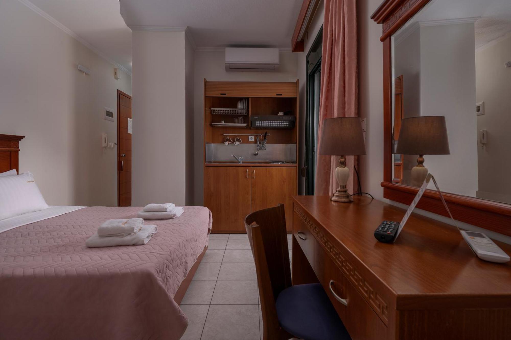Paradise Vrasná Extérieur photo